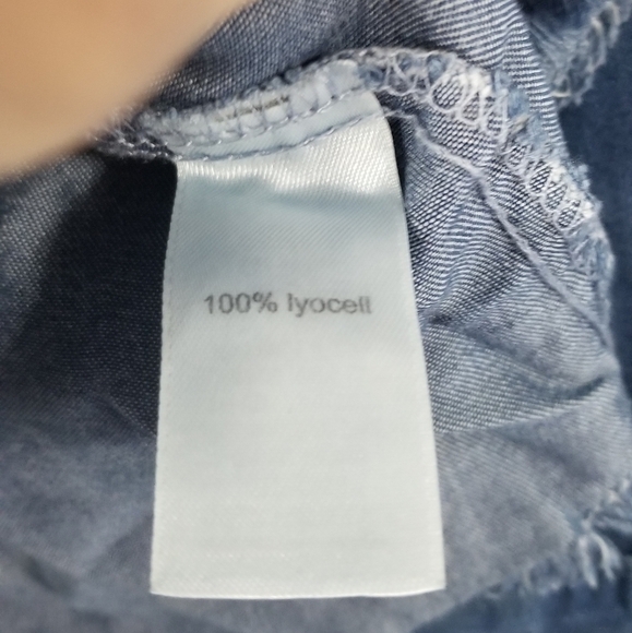 Maurices Ombre Jean Button Up Blouse. Super Soft! Bottom & Cuff Fringe. Size XS. - Picture 9 of 9